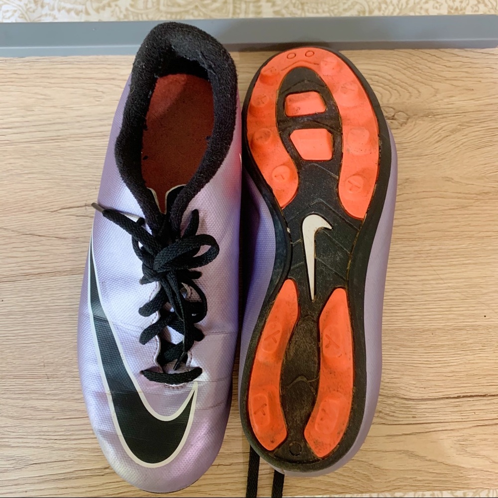 Purple Mercurial Cleats Nike - Picture 4 of 5